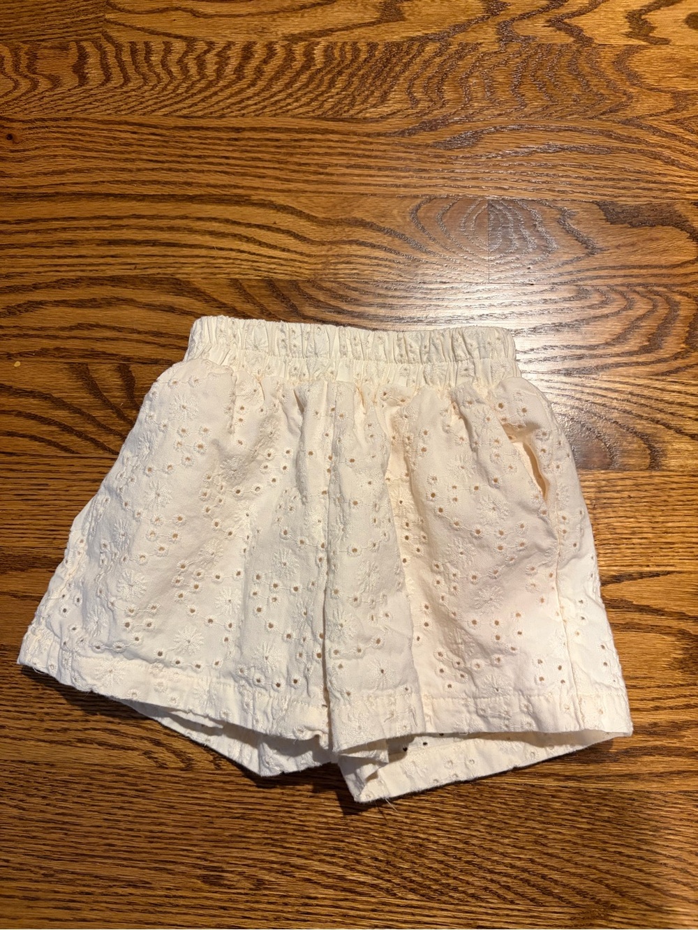 Zara Toddler Girl White Eyelet Shorts Size 2 Years (2T) Embroidered Lined